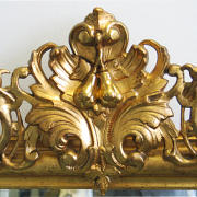 Spiegelrahmen, 19. Jahrhundert, Holz / Ornament aus Pappmachee, polimentvergodet.