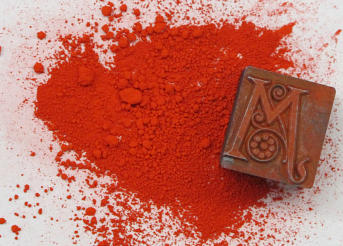 rotes Pigment mit Stempel